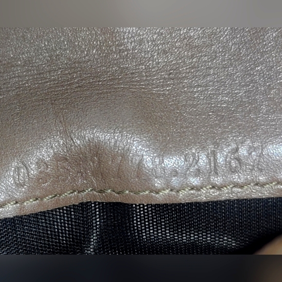 Rare Gucci Python Long Wallet with Hook - Picture 15 of 16